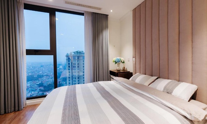 Nhat Tan Apartment | Elegant El' Dorado Tây Hồ Apartment with Hot Tub & Breakfast