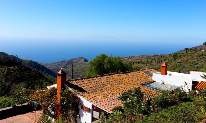 Alajero House | El Drago Rural House: Family-Friendly Retreat with Great Reviews