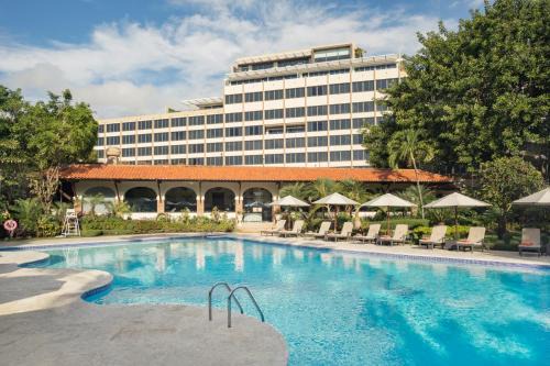 Bella Vista Hotel | Experience El Embajador, a Royal Hideaway Hotel Retreat