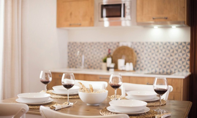La Trinidad-San Juan y Todos los Santos Apartment | Relax at El Envero in La Casa del Aceite with Spa & Breakfast