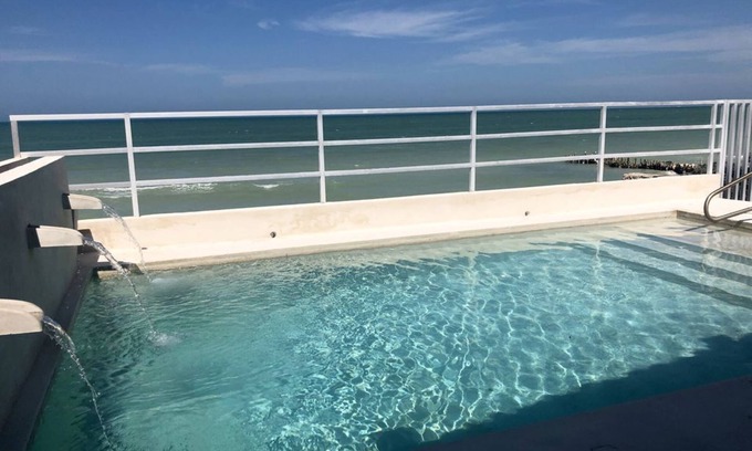 Chelem House | Discover El Escondite Perfecto with Ocean Views & Spa
