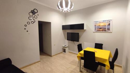 Faro de Cullera Apartment | Beachfront Bliss at El Faro - Family-Friendly Retreat
