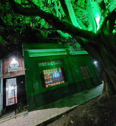 Resistencia Hotel | El Gran Gomero Hostal & Motoposada