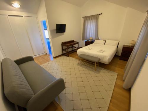 Corrubedo House | Discover El Jardín de Corrubedo: Pet-Friendly Retreat