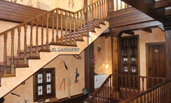 Fuente el Fresno House | Cozy EL LABRIEGO: Family-Friendly Rural Retreat