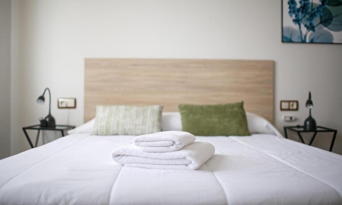 Chert Hotel | Delightful El Maestrazgo: Family-Friendly Stay with Breakfast