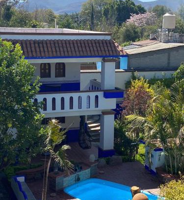 San Francisco Lachigolo Hotel | Discover El Mana de San Francisco: Family-Friendly Retreat