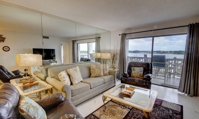 Harold Condo | Oceanfront Escape at El Matador 562 – Top-Rated Stay