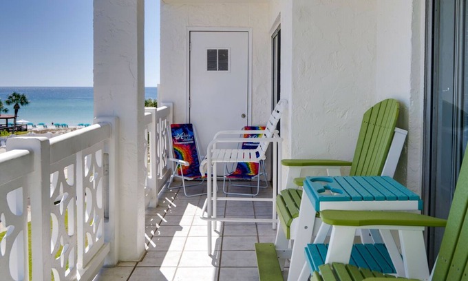 Fort Walton Beach Resort | Exclusive Rates at El Matador Resort by Sugar-White Sand