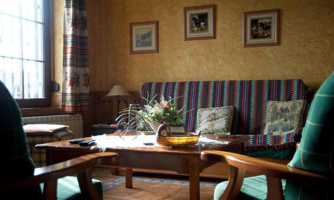 Navarredonda de Gredos House | Pet-Friendly Retreat at EL MESÓN DE GREDOS, Rated 9.6/10
