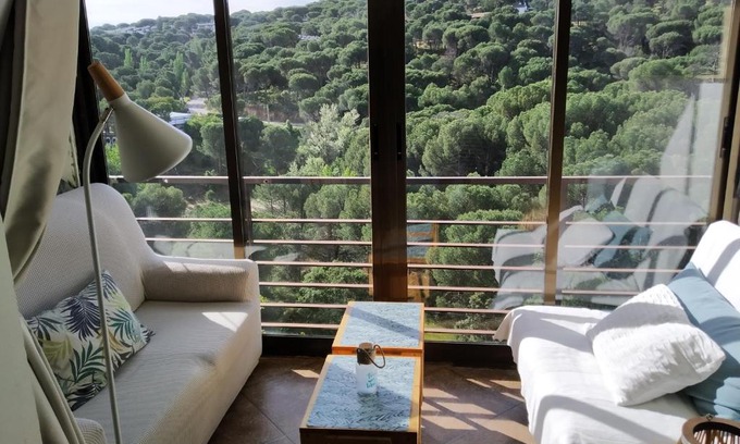 San Martin de Valdeiglesias Apartment | Comfortable Apartments in San Martín de Valdeiglesias with Ocean View