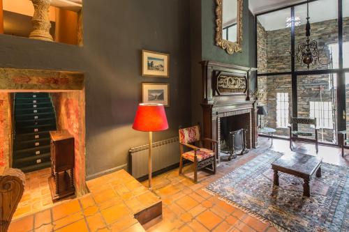Patones de Arriba Hotel | Family-Friendly Escape at El Mirador de Las Jaras - 9.7/10