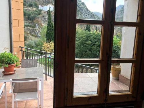 Arnedillo Apartment | Cozy Retreat at El Mirador del Río de Arnedillo