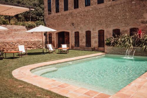 Torrelavit House | Experience El Molí Blanc: Oceanfront Retreat with Pool