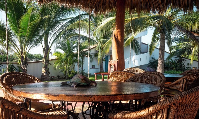 Troncones House | El MURO MAJAHUA RETREAT CENTER