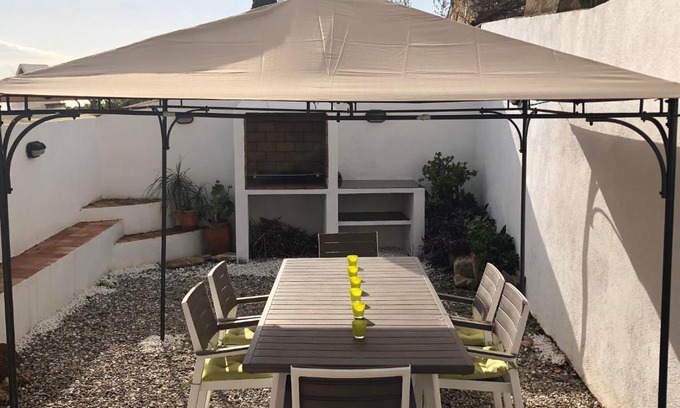 El Vendrell House | Pet-Friendly El Nostre Racó with Ocean Views and Family Comfort