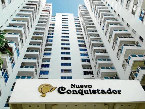 El Laguito Apartment | Relax at El Nuevo Conquistador with Oceanfront Amenities