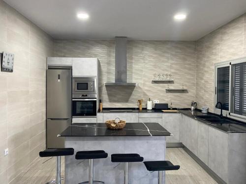 San Ambrosio House | Discover El Olivar: Family-Friendly & Pet Welcome Retreat