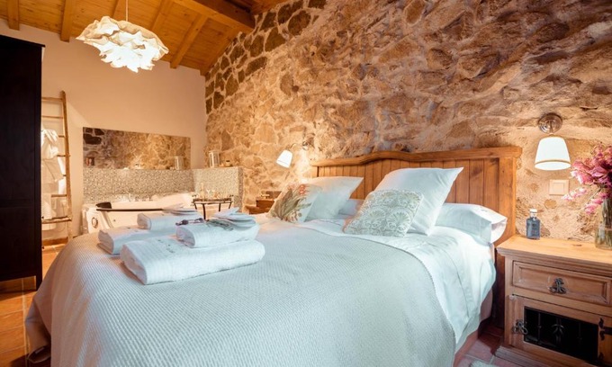 Solana de Avila House | Family-Friendly Getaway at El Pajar de Tío Mariano