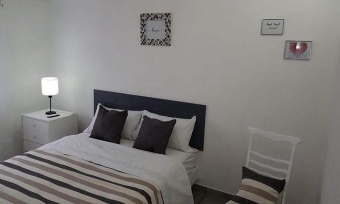 Pasteur Apartment | Family-Friendly El Palomar Misiones: Guest Rated 10/10
