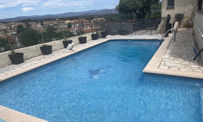 Roquebrune-sur-Argens Apartment | Prime Self-Contained Studio in Roquebrune sur Argens