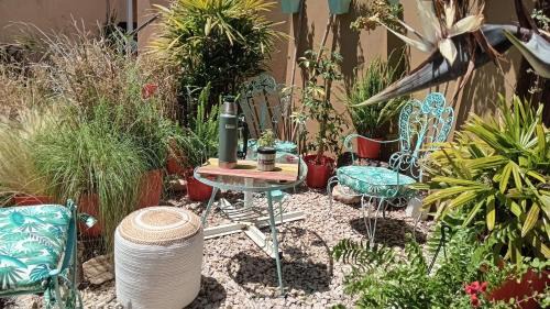San Clemente Apartment | El Paraiso: Guest Rated 9.4/10 for Your Ideal Getaway