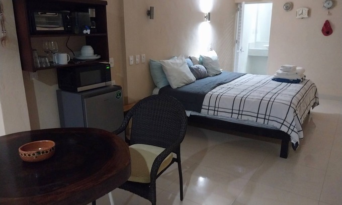 Chelem House | Relaxing Ocean View Apartment at El Paraiso de Capitán Fernando