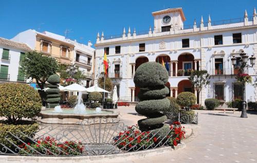 Priego de Cordoba Apartment | Discover El Paseíllo: Pet-Friendly & Family-Oriented Stay