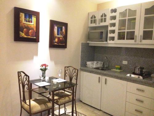 Kennedy Apartment | Cozy El Patio Suites II: Guest Rated 8.4 & Family Friendly