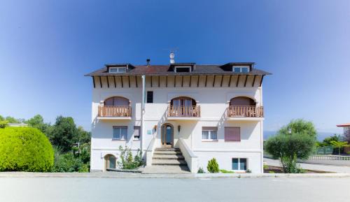 Olius Hotel | Relax at El Pi de Sant Just - Rooms with Breakfast Included