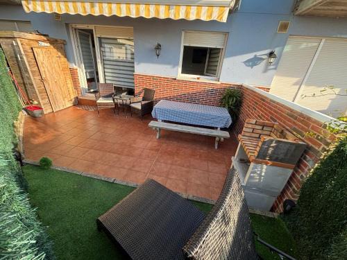 Mogro Apartment | Discover El Pinar de Mogro: Unique Sunsets Await You