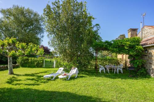 Villaviciosa House | Discover El Prado De La Romia: 4-Star Family-Friendly Retreat