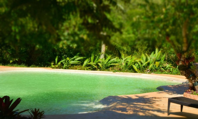 Zona Granja Hotel | Relax at El Pueblito Iguazu with Pool and Spa Amenities