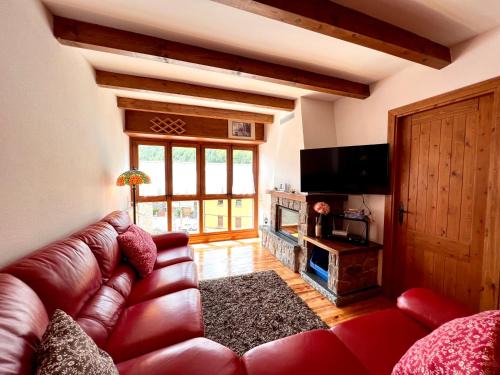 Espot Apartment | Pet-Friendly El Raconet d'Espot with Family Amenities