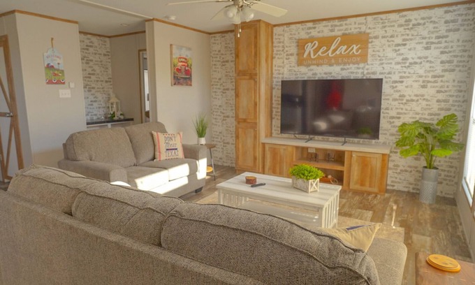 Converse Other | Experience El Ranchito Tejano: A Countryside Gem