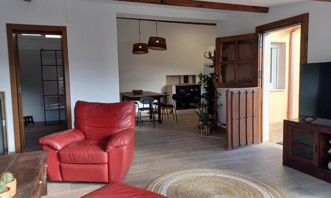 Ourense House | Pet-Friendly House in Ourense City - Guest Rated 9/10