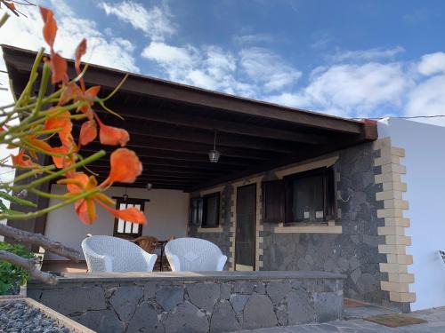 Pajara House | Oceanfront El Remanso: Guest Rated 8.6 with Pool Views