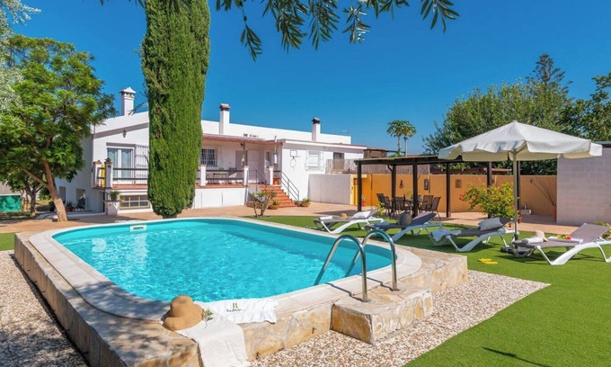 Alhaurin de la Torre Villa | Exceptional Oceanfront Stay at El Reposo Alhaurín de la Torre