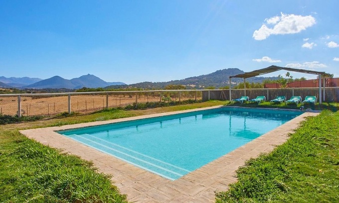 Prado del Rey Villa | El Rincón de Marco y María Prado del Rey by Ruralidays