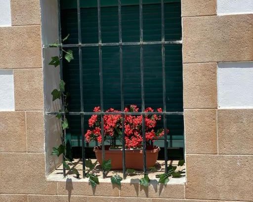 Torrejon del Rey Apartment | Pet-Friendly Retreat at La Casita de la Reina with Pool