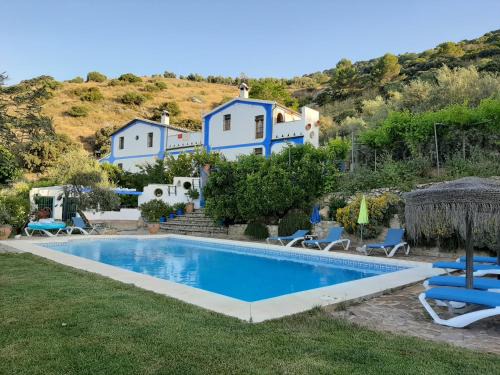 Rute House | Discover El Rincon de Carmen: Oceanfront Retreat with Spa