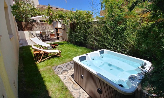 Son Moll House | El Rincon: Oceanfront Oasis with Jacuzzi & Spa Amenities