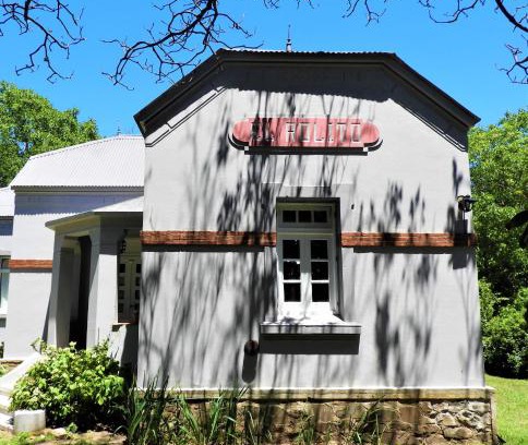 Villa La Arcadia House | Discover El Rolito: Family-Friendly Stay with Hot Tub