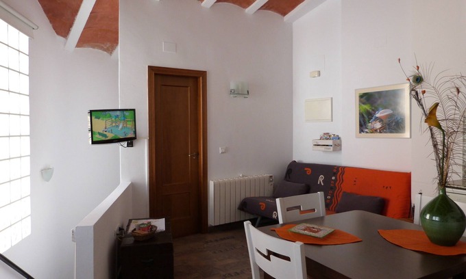 Valacloche Apartment | Relax at El Salobral Apartments: Family-Friendly Retreat