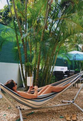 Chacao Bed & Breakfast | Discover El Sofá Caracas: Family-Friendly Beach Retreat