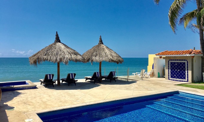 Mazatlan Villa | Beachfront Villa El Sol La Vida with Breathtaking Views