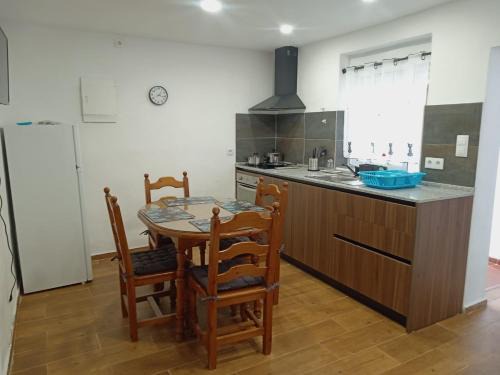 Albolote Apartment | Top-Rated Family Stay at El Tero y El Hornero Frente
