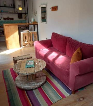 Puerto Piramides Apartment | El Trotamundos: Guest Rated 9.2 with Family & Pet Amenities