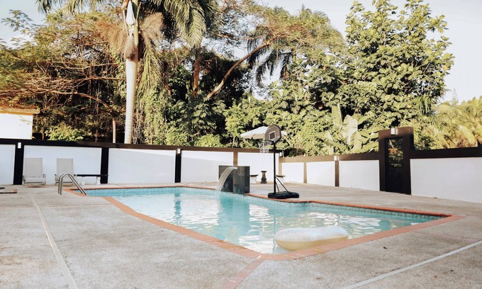 Zarzal House | El Yunque Golden Villa house with WiFi, AC in lovely Río Grande