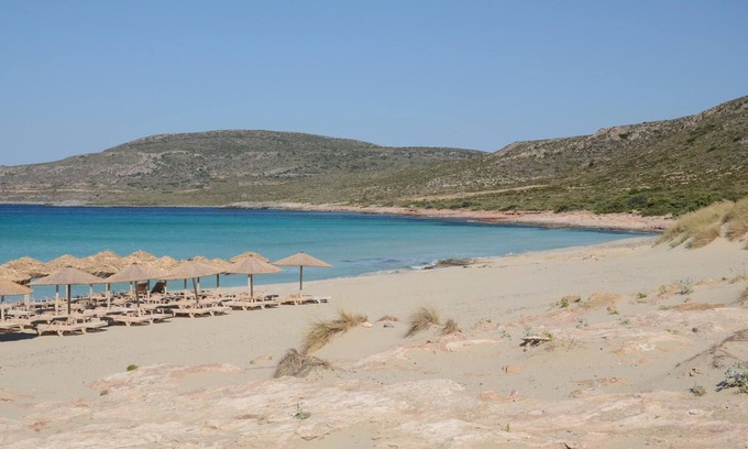 Elafonisos House | Oceanfront Elafonisos Diamond Resort with Highly Rated Service